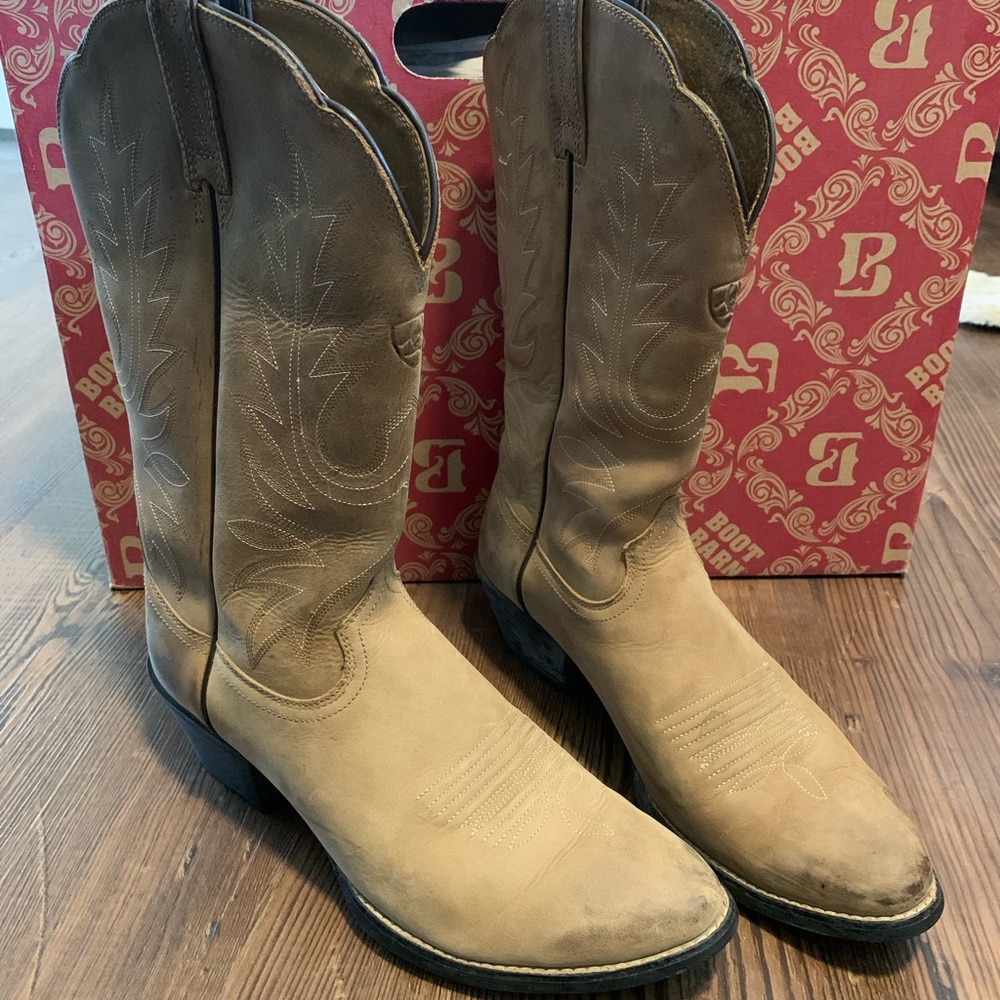 Arias cowboy boots